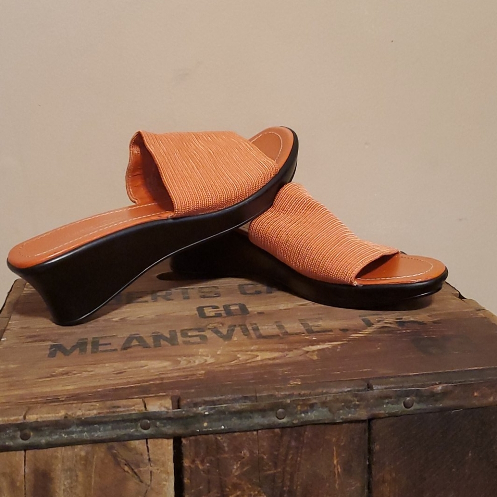 Coldwater Creek rust sandals size 8 1/2